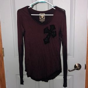 Women’s long sleeve shirt